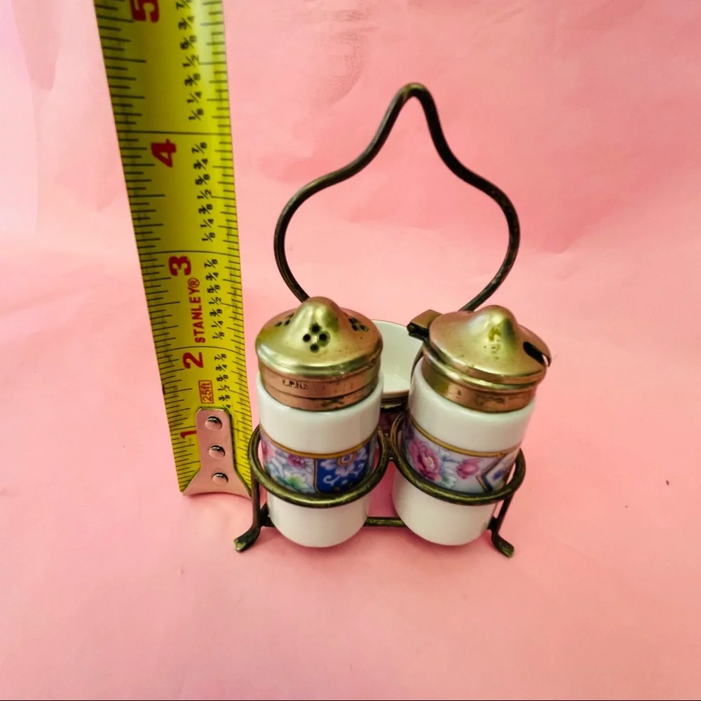 Vintage 70’ Victoria China mini table set